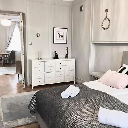Exclusive Art Deco Boutique Apartament *